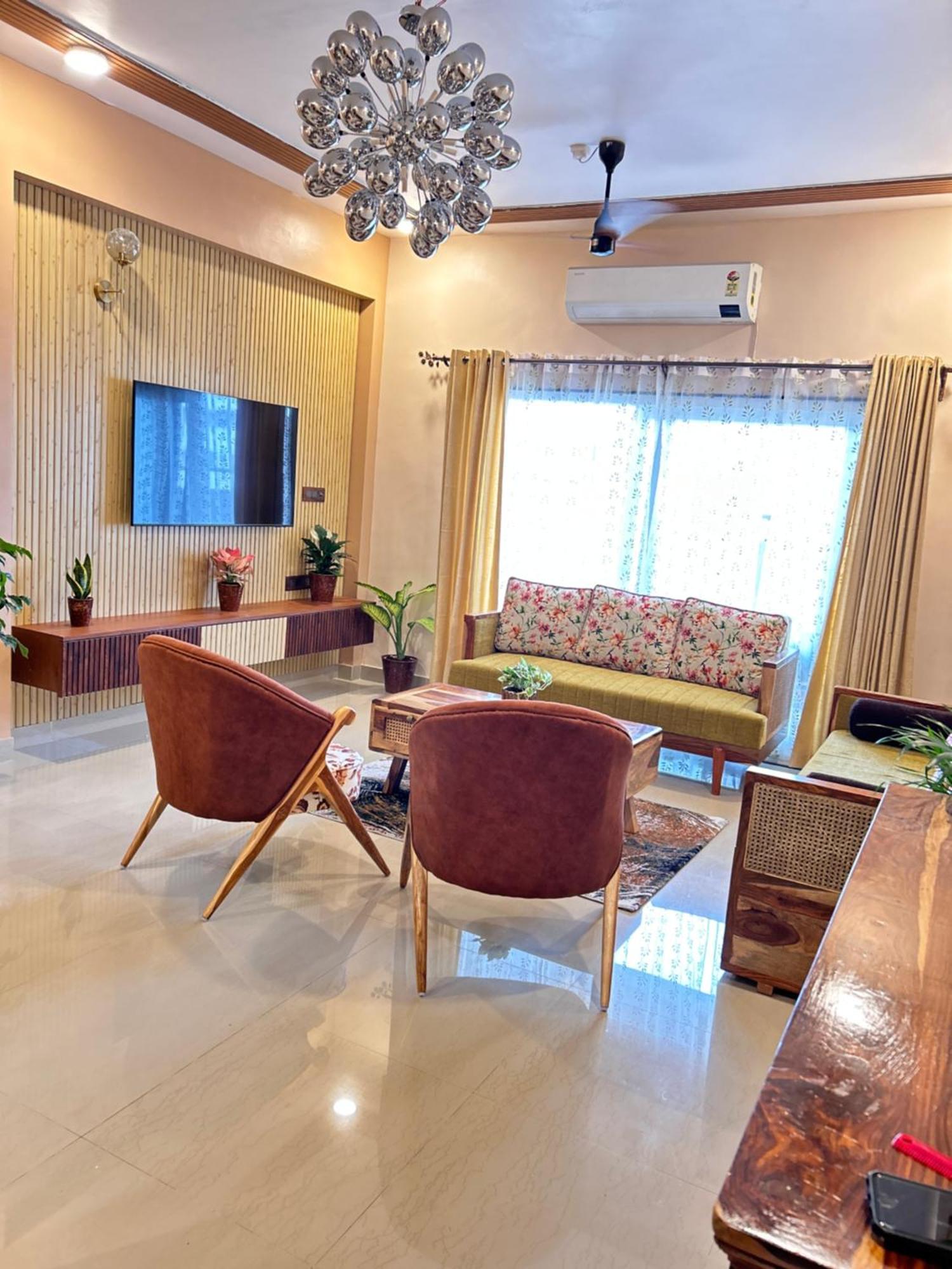 Nesting Paradise Luxe By Payal Ghosh Apartment New Delhi