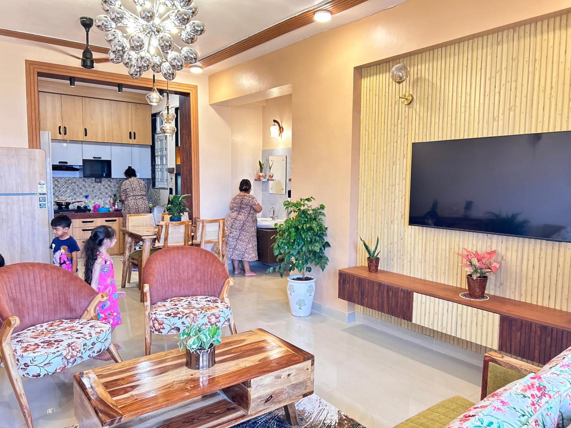 Nesting Paradise Luxe By Payal Ghosh Apartment New Delhi